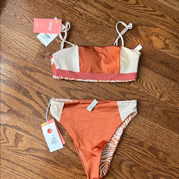 Reversible Maaji Print High Leg Bikini Set - Picture 5 of 5